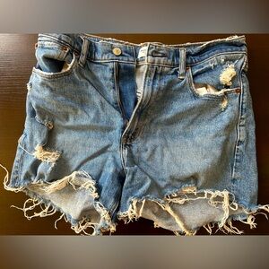 Abercrombie Mom Short